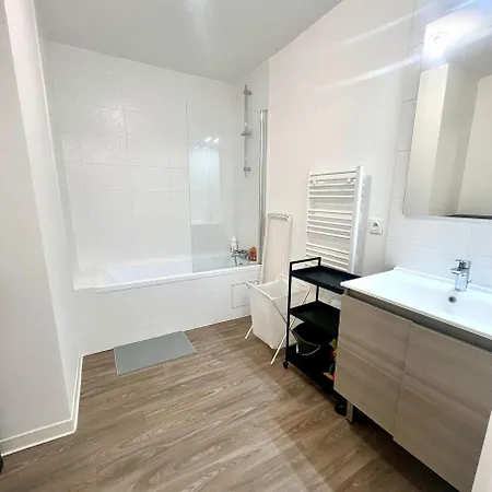 L'ebene De Pierrefitte, Proche De Paris Pierrefitte-sur-Seine