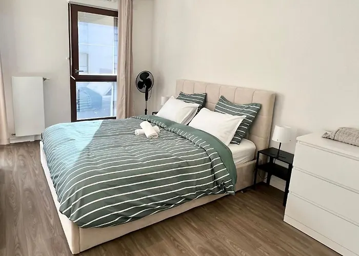 L'ébène De Pierrefitte, Proche De Paris Pierrefitte-sur-Seine